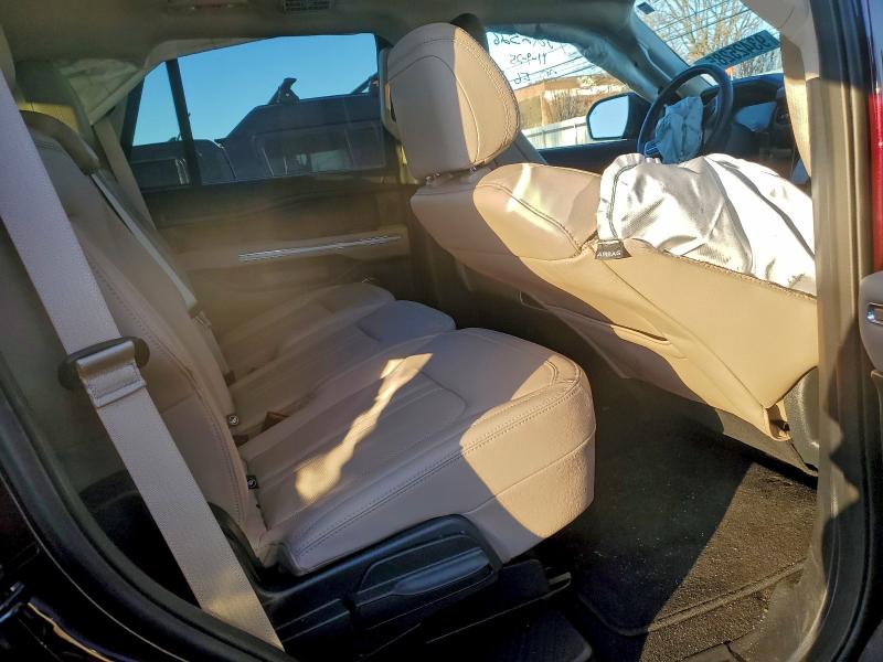 Photo 11 from auction – 2024 FORD EXPEDITION with VIN 1FMJU2A83REA69401