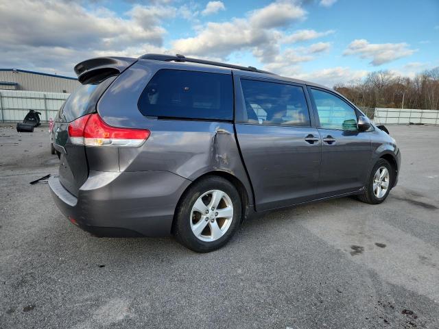 Photo 3 from auction – 2013 TOYOTA SIENNA LE with VIN 5TDKK3DC4DS303441