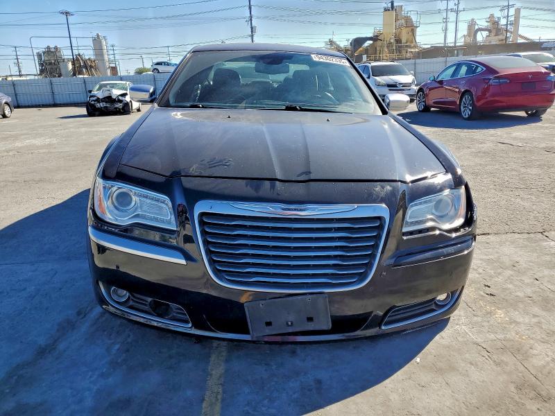 Photo 5 from auction – 2012 CHRYSLER 300C LUXUR with VIN 2C3CCAPT9CH274036