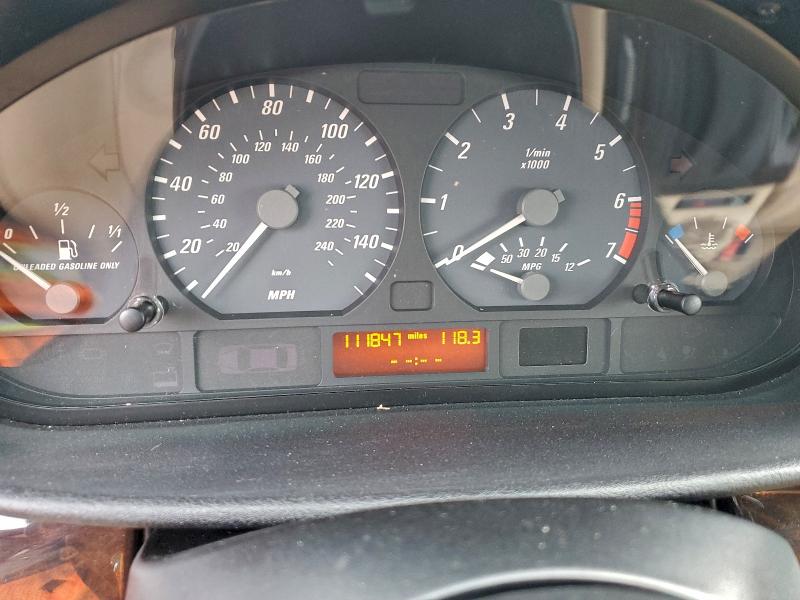 Photo 9 from auction – 2003 BMW 325 CI with VIN WBABS33493PG89583
