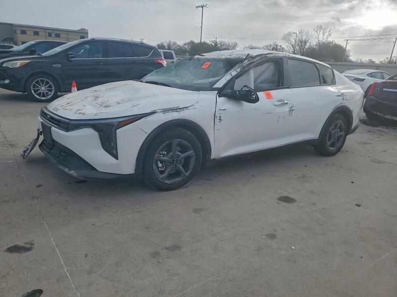 KIA K4 2025 مع رقم تعريف المركبة 3KPFT4DE7SE220647 - صورة من المزاد