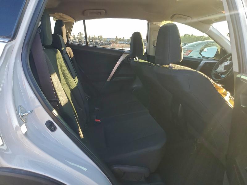 Photo 11 from auction – 2018 TOYOTA RAV4 LE with VIN JTMZFREV2JJ190846
