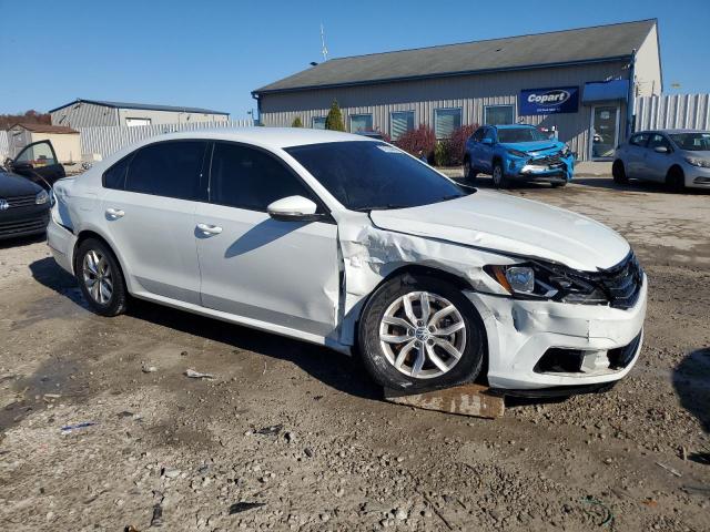 Photo 4 from auction – 2018 VOLKSWAGEN PASSAT S with VIN 1VWAA7A33JC048205