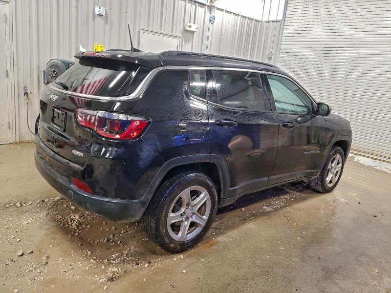 Photo 3 from auction – 2023 JEEP COMPASS with VIN 3C4NJDBN8PT545153