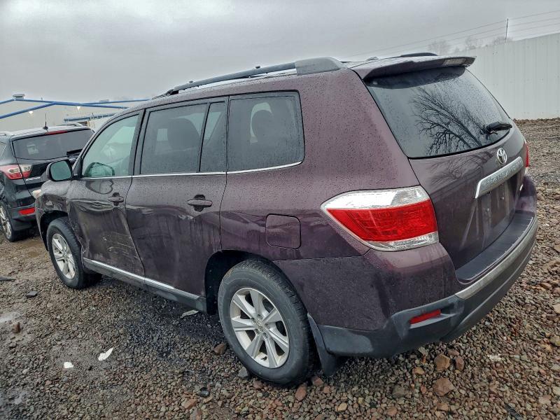 Photo 2 from auction – 2011 TOYOTA HIGHLANDER with VIN 5TDBK3EH2BS063958