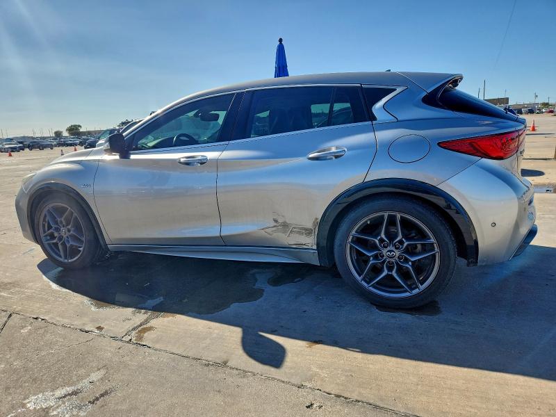 Photo 2 from auction – 2017 INFINITI QX30 BASE with VIN SJKCH5CP3HA017292