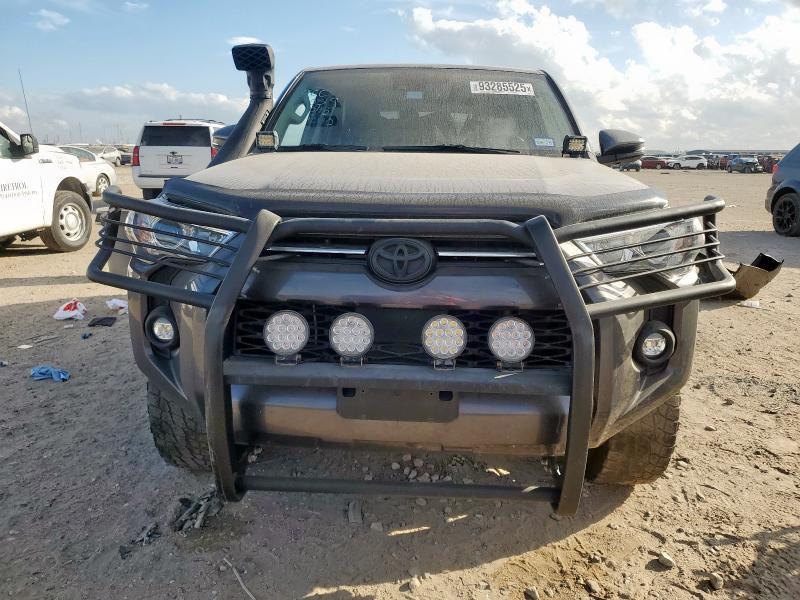 Photo 5 from auction – 2023 TOYOTA 4RUNNER SR with VIN JTEFU5JR0P5279452