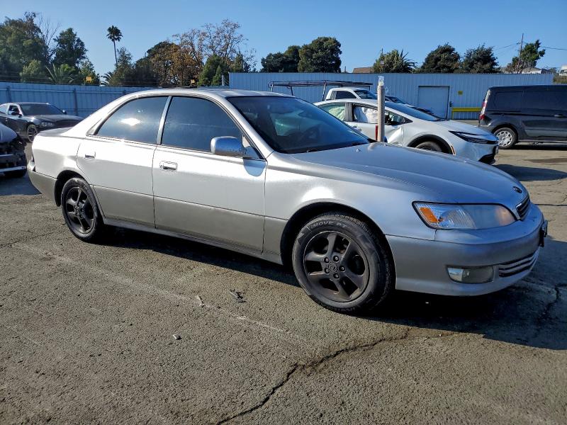 Photo 4 from auction – 2001 LEXUS ES 300 with VIN JT8BF28G510335579
