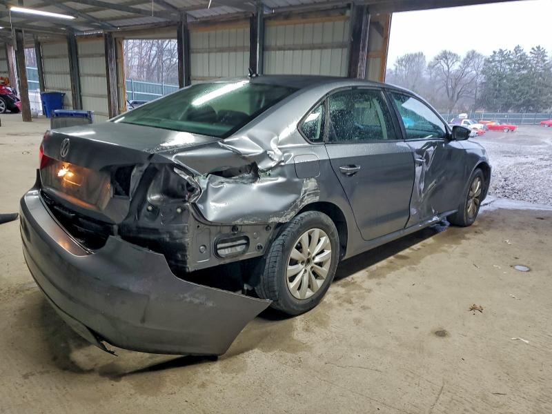 Photo 3 from auction – 2013 VOLKSWAGEN PASSAT S with VIN 1VWAH7A36DC018664