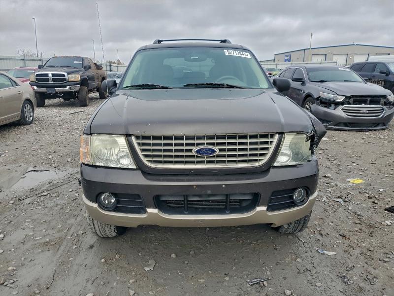 Photo 5 from auction – 2005 FORD EXPLORER E with VIN 1FMZU74K85UB26649