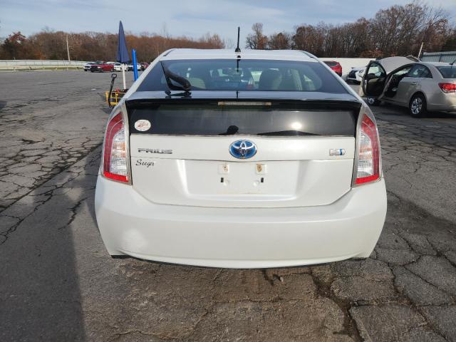Photo 6 from auction – 2014 TOYOTA PRIUS with VIN JTDKN3DU2E0390101