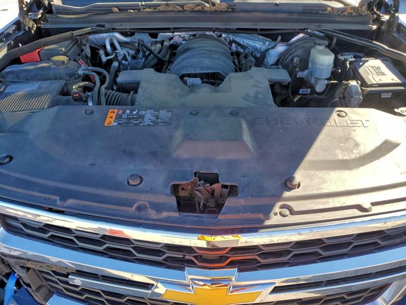 Photo 12 from auction – 2018 CHEVROLET SUBURBAN with VIN 1GNSCHKC3JR223353