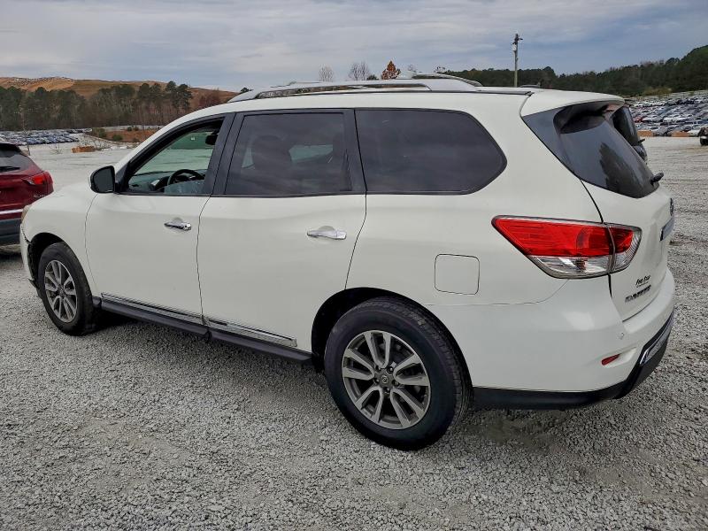 Photo 2 from auction – 2013 NISSAN PATHFINDER with VIN 5N1AR2MN2DC637077