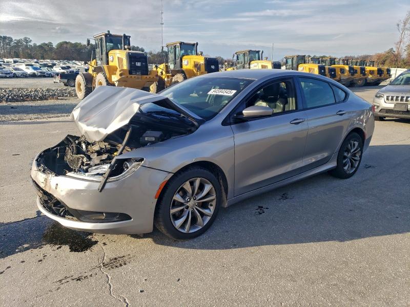 CHRYSLER 200 S 2015 with VIN 1C3CCCBB0FN751720 - Photo from auction