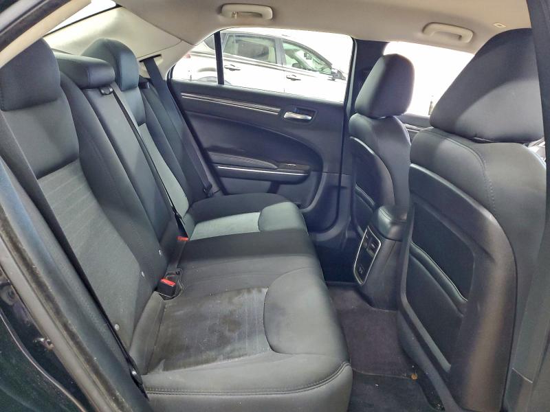 Photo 10 from auction – 2018 CHRYSLER 300 TOURIN with VIN 2C3CCAAG5JH320339