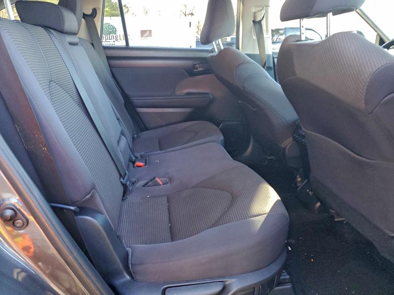 Zdjęcie 11 z aukcji – 2020 TOYOTA HIGHLANDER z VIN 5TDBZRBH2LS003313