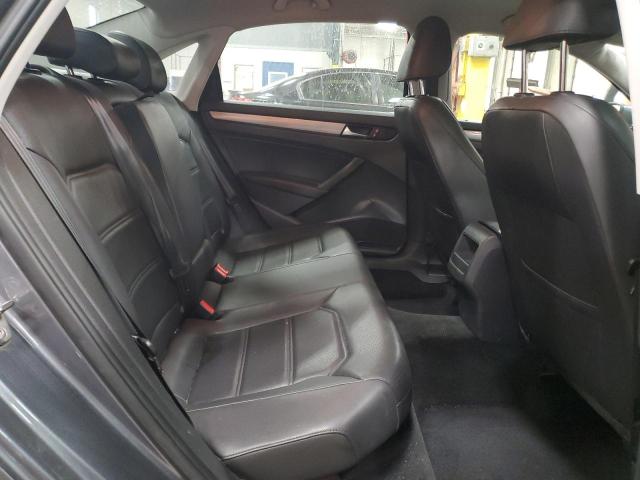 Photo 10 from auction – 2015 VOLKSWAGEN PASSAT S with VIN 1VWAT7A30FC117837