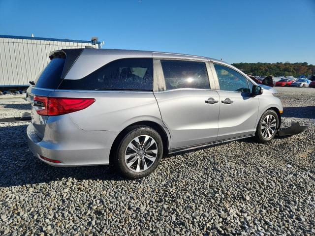 Photo 3 from auction – 2022 HONDA ODYSSEY EX with VIN 5FNRL6H74NB038892
