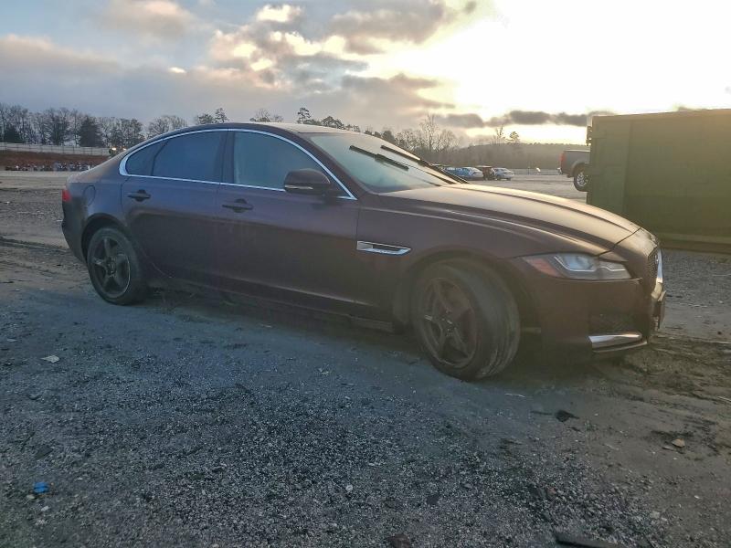 Photo 4 from auction – 2017 JAGUAR XF PRESTIG with VIN SAJBK4BV9HCY43063