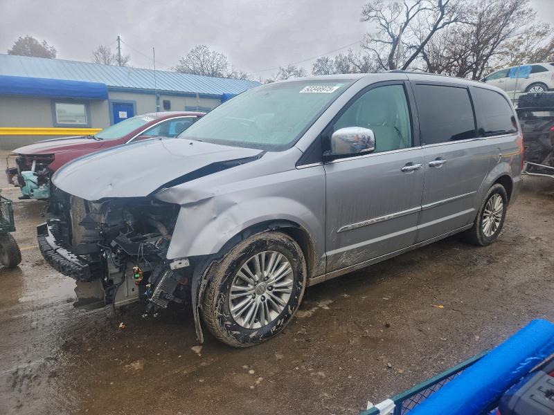 CHRYSLER TOWN & COU 2013 with VIN 2C4RC1CG4DR589613 - Photo from auction