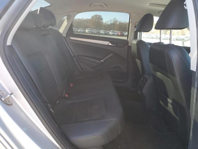 Photo 10 from auction – 2021 VOLKSWAGEN PASSAT with VIN 1VWSA7A37MC006337