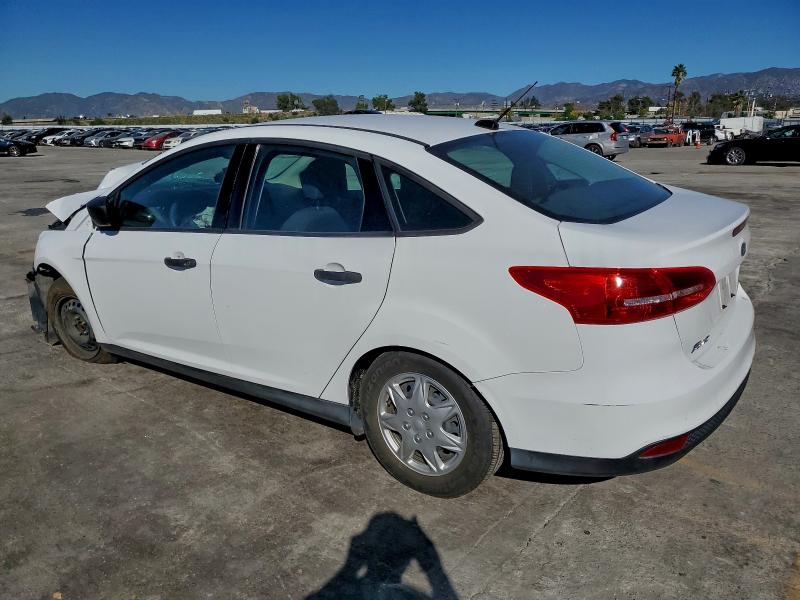 Photo 2 from auction – 2016 FORD FOCUS S with VIN 1FADP3E27GL238662