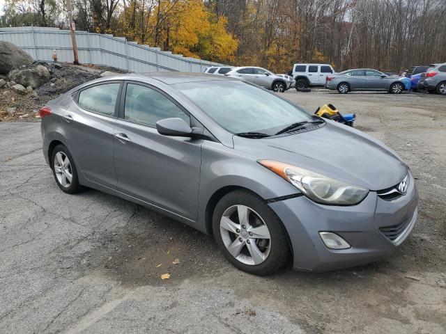 Photo 4 from auction – 2013 HYUNDAI ELANTRA GL with VIN 5NPDH4AEXDH245232