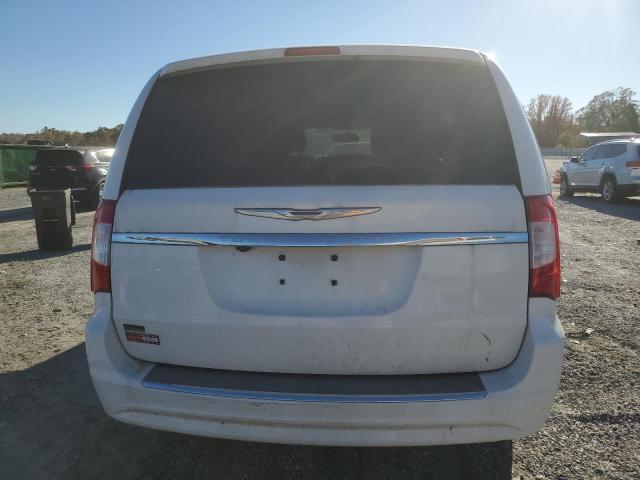 Photo 6 from auction – 2016 CHRYSLER TOWN & COU with VIN 2C4RC1BG0GR290545