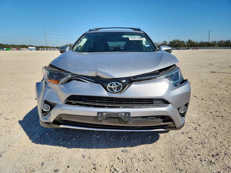 Photo 5 from auction – 2016 TOYOTA RAV4 XLE with VIN 2T3WFREV3GW305337