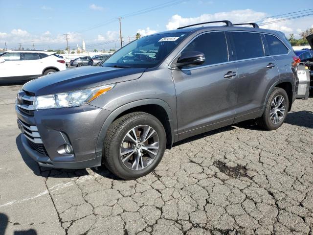 TOYOTA HIGHLANDER 2018 with VIN 5TDBZRFH0JS824014 - Photo from auction