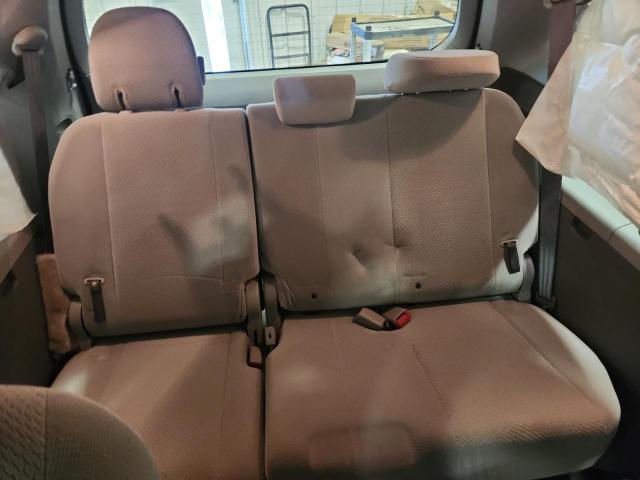 Photo 10 from auction – 2013 TOYOTA SIENNA LE with VIN 5TDJK3DC5DS056989