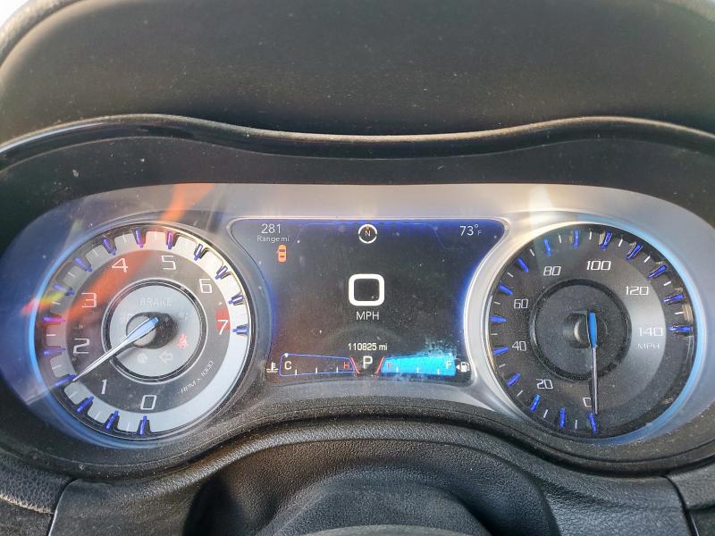 Photo 9 from auction – 2017 CHRYSLER 300 with VIN 2C3CCABG1HH663870