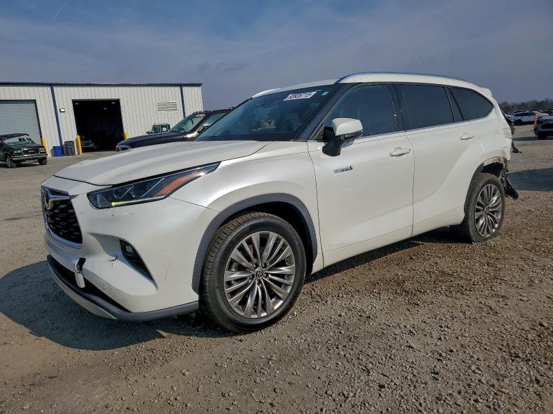 TOYOTA HIGHLANDER 2020 with VIN 5TDFARAHXLS003408 - Photo from auction