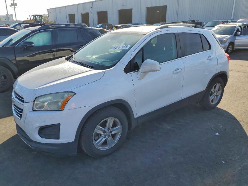CHEVROLET TRAX 1LT 2015 مع رقم تعريف المركبة 3GNCJLSB7FL226825 - صورة من المزاد
