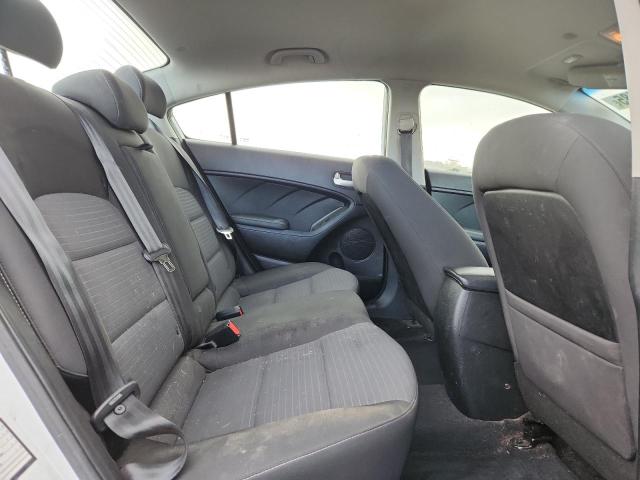 Photo 10 from auction – 2018 KIA FORTE LX with VIN 3KPFL4A76JE274736