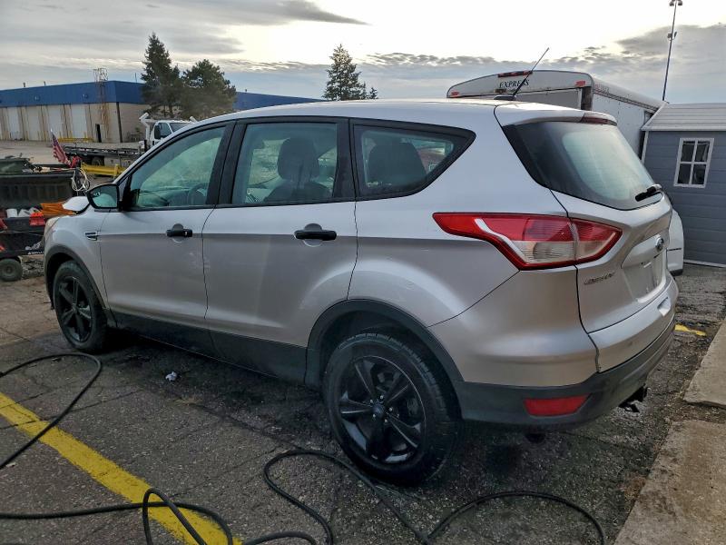 Photo 2 from auction – 2014 FORD ESCAPE S with VIN 1FMCU0F78EUE38234