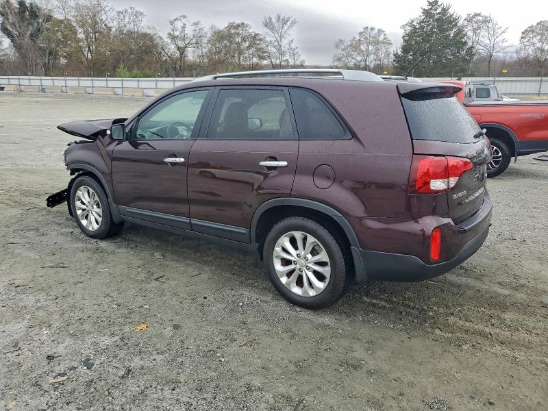 Photo 2 from auction – 2015 KIA SORENTO EX with VIN 5XYKU4A73FG583781