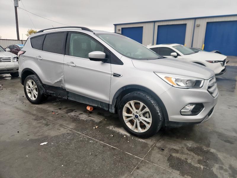 Photo 4 from auction – 2018 FORD ESCAPE SE with VIN 1FMCU0G98JUB48988