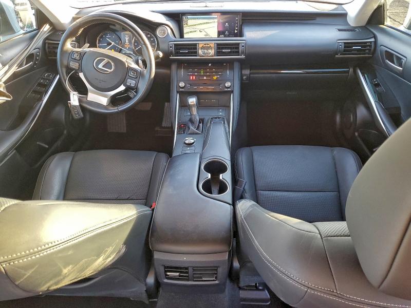 Photo 8 from auction – 2018 LEXUS IS 300 with VIN JTHBA1D21J5077826