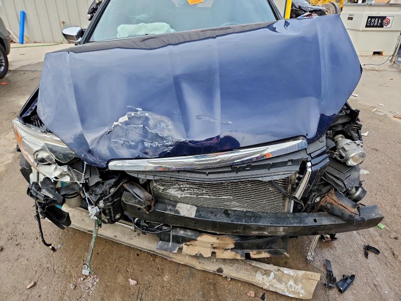 Photo 11 from auction – 2013 CHRYSLER 200 LIMITE with VIN 1C3CCBCG1DN629630