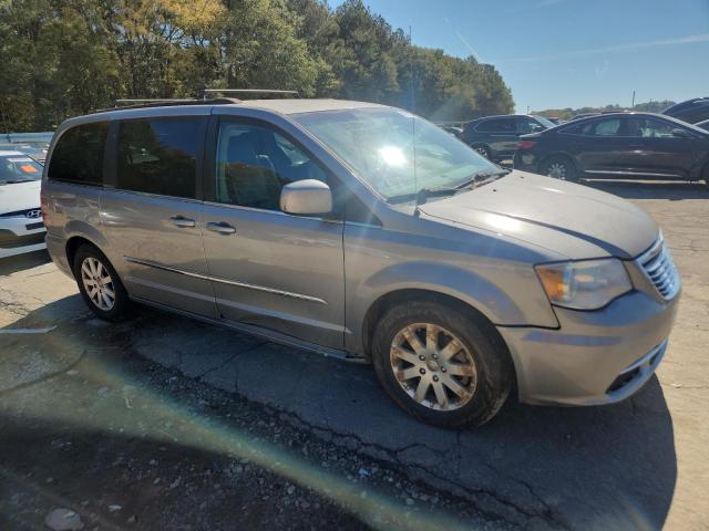 Photo 4 from auction – 2016 CHRYSLER TOWN AND C with VIN 2C4RC1BG4GR229294