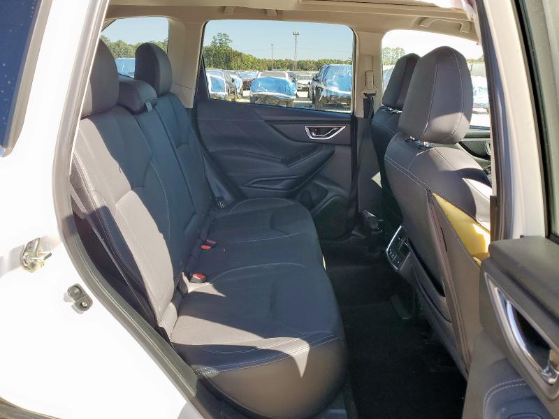 Photo 11 from auction – 2019 SUBARU FORESTER T with VIN JF2SKAWC1KH537251