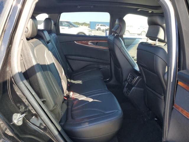 Photo 11 from auction – 2017 LINCOLN MKX RESERV with VIN 2LMPJ8LR3HBL48857