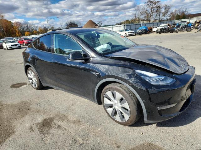 Photo 4 from auction – 2021 TESLA MODEL Y with VIN 5YJYGDEE5MF145813