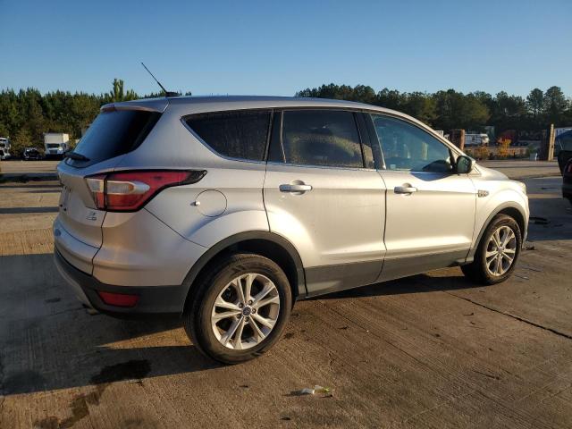 Photo 3 from auction – 2017 FORD ESCAPE SE with VIN 1FMCU9GD3HUD90638
