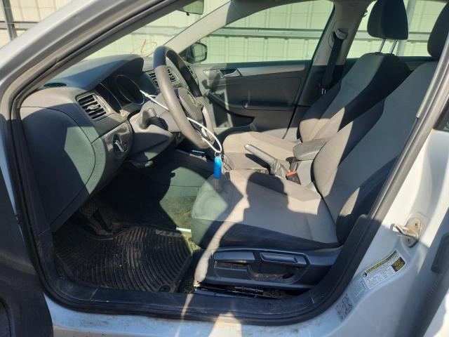 Photo 7 from auction – 2017 VOLKSWAGEN JETTA S with VIN 3VW2B7AJ4HM295340