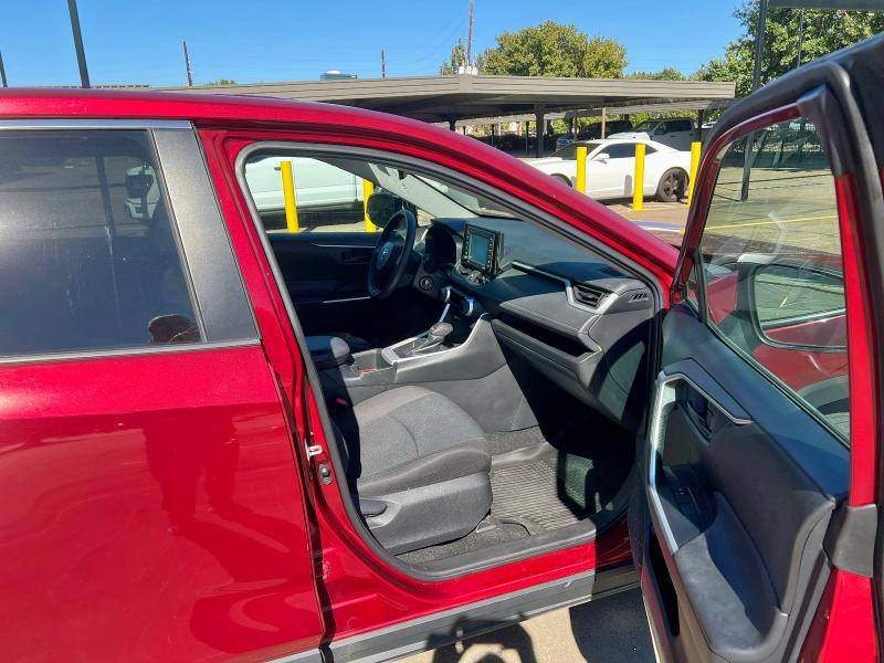 Photo 5 from auction – 2022 TOYOTA RAV4 LE with VIN 2T3H1RFV0NW202153