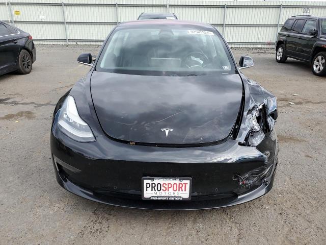 Photo 5 from auction – 2018 TESLA MODEL 3 with VIN 5YJ3E1EA9JF122929