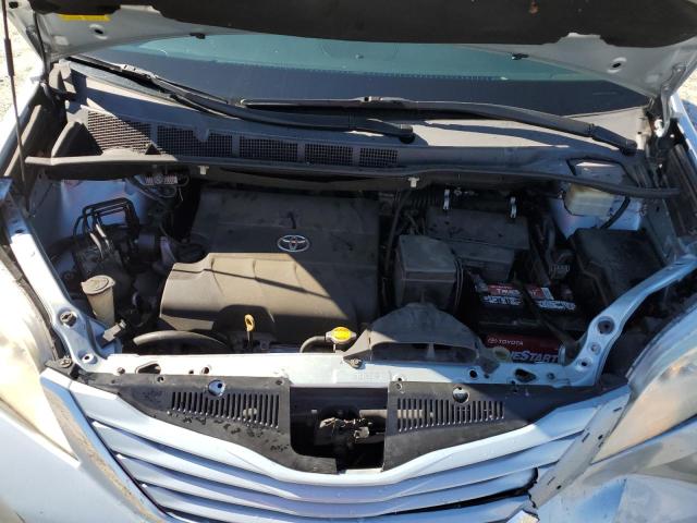 Photo 12 from auction – 2016 TOYOTA SIENNA LE with VIN 5TDKK3DC3GS739086