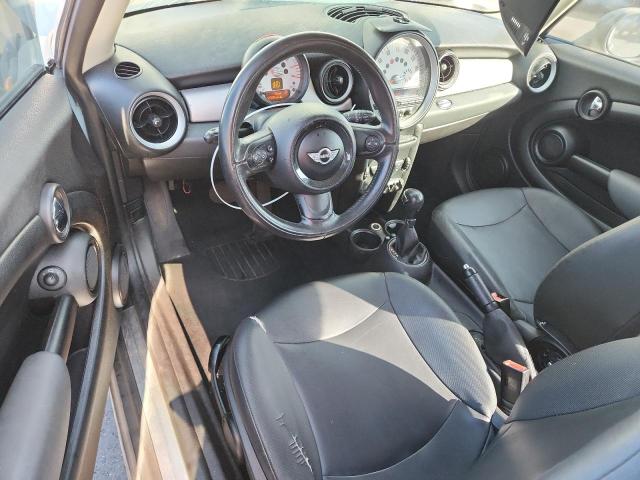 Photo 8 from auction – 2011 MINI COOPER with VIN WMWSU3C59BT096909